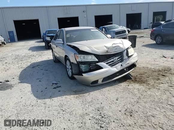 2010 Hyundai Sonata GLS z VIN 5NPET4AC0AH657818, wystawiony jako Copart lot #71602085 z przebiegiem 151 662 mil mil oraz Szkoda całkowita • Salvage title. Historia ofert i sprzedaży dostępna na DreamBid. Obrazek 13.