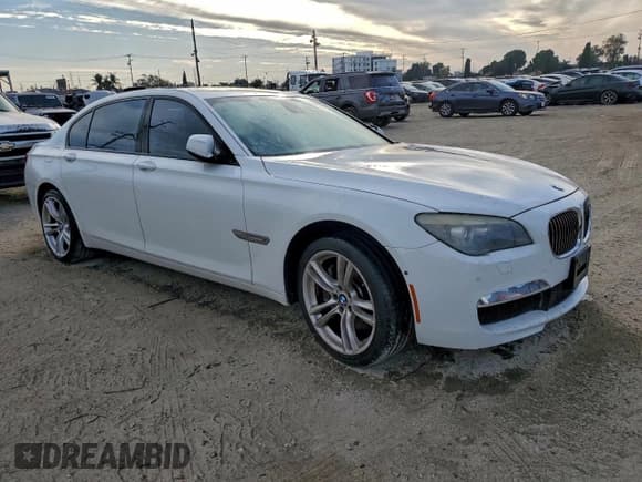 ✅ 2010 BMW 7 Series 750Li • VIN: WBAKB8C54ACY64166 • Лот: 95347605. Опубликован ранее на Copart с пробегом 163 763 миль. Бесплатный доступ к архиву аукционных продаж из США и подробный отчёт об истории автомобиля на DreamBid. Изображение 4.