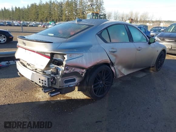 ✅ 2023 Lexus IS 500 F Sport Performance • VIN: JTHAP1D28P5003497 • Lot: 41676075. Wystawiony na IAAI z przebiegiem 13 084 mil. Bezpłatny archiwum sprzedaży aukcyjnych z USA i szczegółowy raport historii pojazdu na DreamBid. Zdjęcie 4.