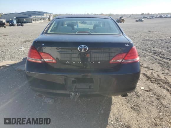 ✅ 2007 Toyota Avalon XL • VIN: 4T1BK36B77U202474 • Lot: 87409065. Wystawiony na Copart z przebiegiem 237 499 mil. Bezpłatny archiwum sprzedaży aukcyjnych z USA i szczegółowy raport historii pojazdu na DreamBid. Zdjęcie 6.