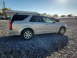 ✅ 2008 Cadillac SRX RWD • VIN: 1GYEE637880137082 • Lot: 90975945. Wystawiony na Copart z przebiegiem 101 063 mil. Bezpłatny archiwum sprzedaży aukcyjnych z USA i szczegółowy raport historii pojazdu na DreamBid. Zdjęcie 3.