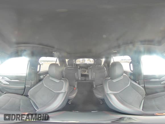 ✅ 2025 Ford Explorer ST • VIN: 1FMWK8GC2SGA92267 • Lot: 55735355. Wystawiony na Copart z przebiegiem 4 427 mil. Bezpłatny archiwum sprzedaży aukcyjnych z USA i szczegółowy raport historii pojazdu na DreamBid. Zdjęcie 16.