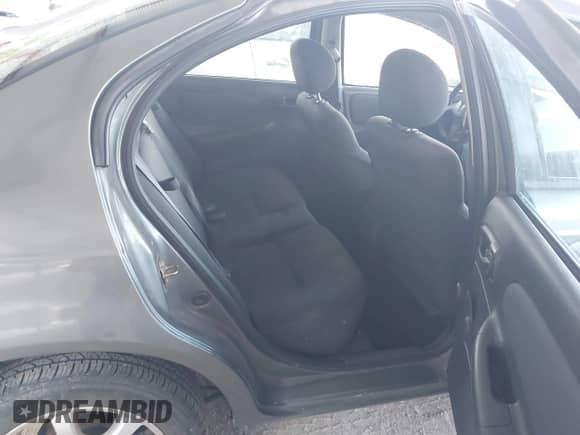 2005 Dodge Neon SXT z VIN 1B3ES56C05D252573, wystawiony jako IAAI lot #42388664 z przebiegiem 128 328 mil mil oraz . Historia ofert i sprzedaży dostępna na DreamBid. Obrazek 8.