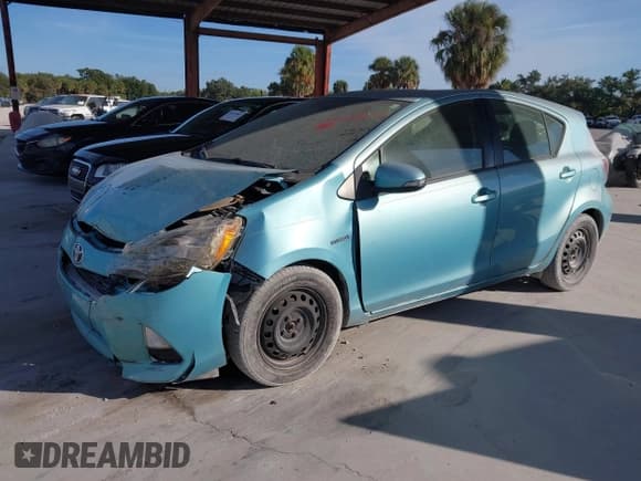 ✅ 2013 Toyota Prius Two • VIN: JTDKDTB30D1053609 • Lot: 43668033. Listed on IAAI with 162,550 mi. Free auction sales archive from the USA and detailed vehicle history report at DreamBid. Image 2.
