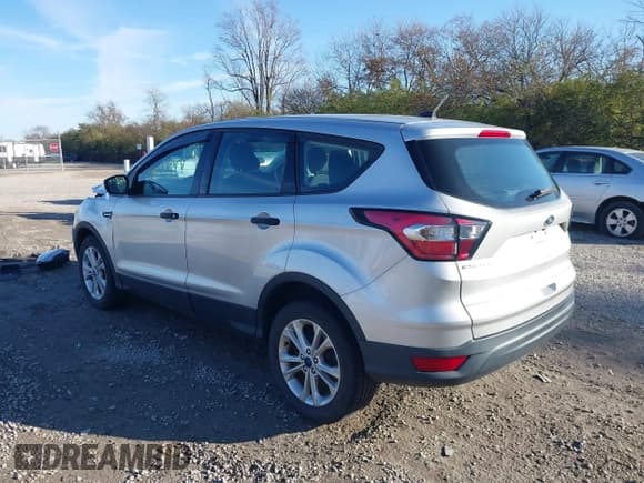 ✅ 2018 Ford Escape S • VIN: 1FMCU0F78JUB39319 • Lot: 43607067. Listed on IAAI with 89,156 mi. Free auction sales archive from the USA and detailed vehicle history report at DreamBid. Image 3.