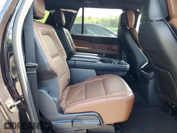 ✅ 2024 Lincoln Navigator Reserve • VIN: 5LMJJ3LG3REL10423 • Лот: 93536315. Опубликован ранее на Copart с пробегом 14 349 миль. Бесплатный доступ к архиву аукционных продаж из США и подробный отчёт об истории автомобиля на DreamBid. Изображение 11.