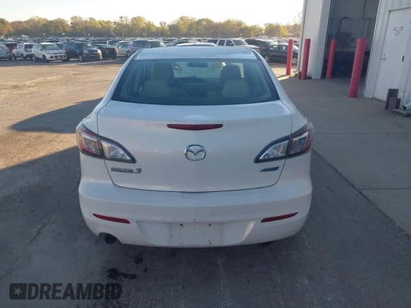 ✅ 2012 Mazda 3 i Touring • VIN: JM1BL1V7XC1543351 • Lot: 43535417. Listed on IAAI with 149,094 mi. Free auction sales archive from the USA and detailed vehicle history report at DreamBid. Image 16.