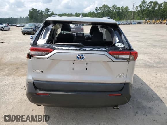 ✅ 2022 Toyota RAV4 Hybrid XLE • VIN: 4T3RWRFVXNU061095 • Lot: 69345585. Wystawiony na Copart z przebiegiem Nie podano. Bezpłatny archiwum sprzedaży aukcyjnych z USA i szczegółowy raport historii pojazdu na DreamBid. Zdjęcie 6.