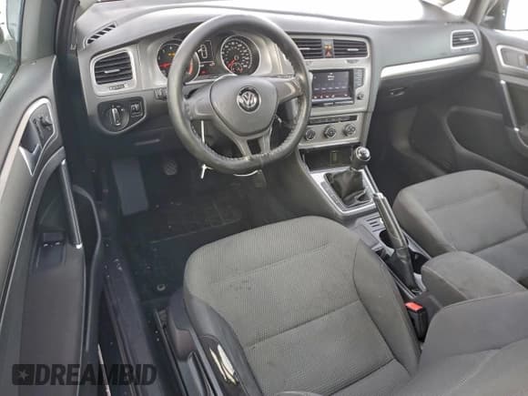 ✅ 2015 Volkswagen Golf TSI S • VIN: 3VW817AU7FM023286 • Lot: 95563645. Listed on Copart with 178,109 mi. Free auction sales archive from the USA and detailed vehicle history report at DreamBid. Image 8.