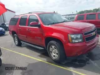 2013 Chevrolet Suburban LT z VIN 1GNSKJE77DR205791, wystawiony jako IAAI lot #43091004 z przebiegiem 184 633 mil mil oraz . Historia ofert i sprzedaży dostępna na DreamBid. Obrazek 1.