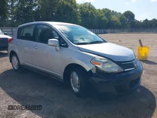 ✅ 2007 Nissan Versa S • VIN: 3N1BC13E57L413920 • Lot: 43189970. Listed on IAAI with 238,444 mi. Free auction sales archive from the USA and detailed vehicle history report at DreamBid. Image 1.