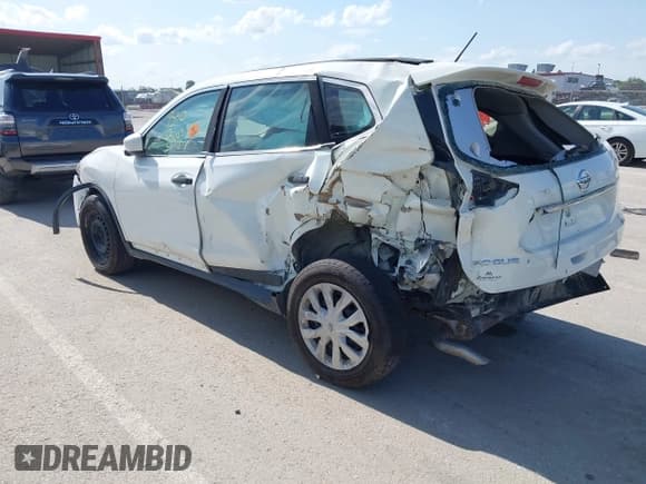 ✅ 2016 Nissan Rogue SV • VIN: 5N1AT2MV8GC821381 • Lot: 42494408. Listed on IAAI with 85,259 mi. Free auction sales archive from the USA and detailed vehicle history report at DreamBid. Image 3.
