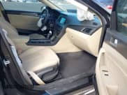 ✅ 2016 Hyundai Sonata Limited • VIN: 5NPE34AF1GH420581 • Лот: 43585758. Опубликован ранее на IAAI с пробегом 179 972 миль. Бесплатный доступ к архиву аукционных продаж из США и подробный отчёт об истории автомобиля на DreamBid. Изображение 5.