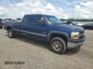 ✅ 2001 Chevrolet Silverado 2500HD LS • VIN: 1GCHK23U81F104273 • Lot: 55800415. Wystawiony na Copart z przebiegiem 215 292 mil. Bezpłatny archiwum sprzedaży aukcyjnych z USA i szczegółowy raport historii pojazdu na DreamBid. Zdjęcie 4.