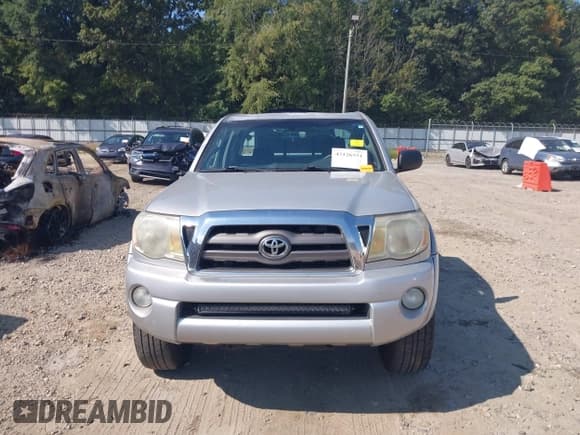 ✅ 2006 Toyota Tacoma PreRunner • VIN: 5TETU62N56Z315351 • Lot: 43126551. Listed on IAAI with 232,889 mi. Free auction sales archive from the USA and detailed vehicle history report at DreamBid. Image 12.