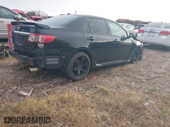 ✅ 2013 Toyota Corolla L • VIN: 2T1BU4EE7DC108698 • Lot: 43640717. Listed on IAAI with 126,835 mi. Free auction sales archive from the USA and detailed vehicle history report at DreamBid. Image 4.