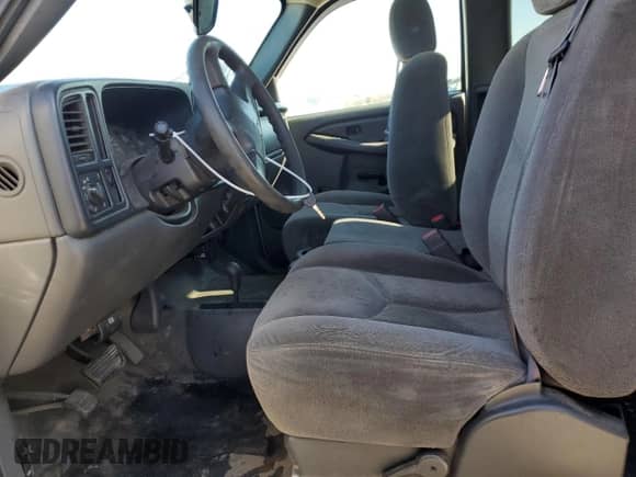 2006 Chevrolet Silverado 1500 LS z VIN 1GCEK19V06Z258785, wystawiony jako Copart lot #79352154 z przebiegiem 182 554 mil mil oraz Czysty tytuł • Clean title. Historia ofert i sprzedaży dostępna na DreamBid. Obrazek 7.