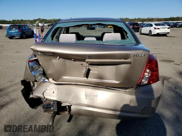 ✅ 2004 Suzuki Forenza S • VIN: KL5JD52Z54K991570 • Lot: 49380694. Wystawiony na Copart z przebiegiem 98 943 mil. Bezpłatny archiwum sprzedaży aukcyjnych z USA i szczegółowy raport historii pojazdu na DreamBid. Zdjęcie 6.