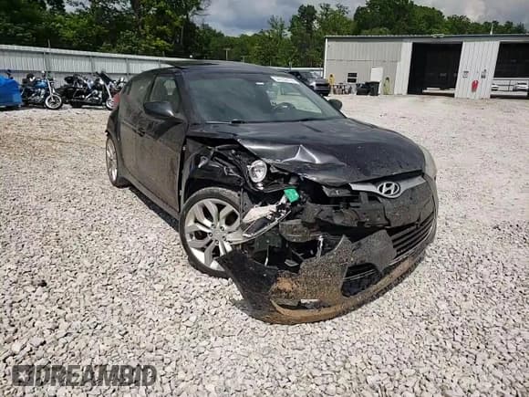 ✅ 2013 Hyundai Veloster w/Black Int • VIN: KMHTC6AD8DU179536 • Lot: 54532414. Wystawiony na Copart z przebiegiem 92 496 mil. Bezpłatny archiwum sprzedaży aukcyjnych z USA i szczegółowy raport historii pojazdu na DreamBid. Zdjęcie 11.