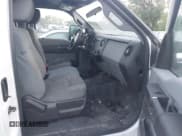 ✅ 2014 Ford F-250 XL • VIN: 1FT7X2B69EEB26732 • Lot: 42723331. Wystawiony na IAAI z przebiegiem 142 765 mil. Bezpłatny archiwum sprzedaży aukcyjnych z USA i szczegółowy raport historii pojazdu na DreamBid. Zdjęcie 5.