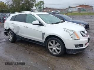 ✅ 2014 Cadillac SRX Premium Collection • VIN: 3GYFNDE32ES677700 • Lot: 43493053. Wystawiony na IAAI z przebiegiem 129 524 mil. Bezpłatny archiwum sprzedaży aukcyjnych z USA i szczegółowy raport historii pojazdu na DreamBid. Zdjęcie 1.