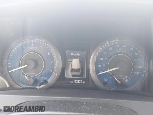 ✅ 2018 Toyota Sienna XLE • VIN: 5TDDZ3DC2JS198186 • Lot: 43054418. Listed on IAAI with 112,170 mi. Free auction sales archive from the USA and detailed vehicle history report at DreamBid. Image 7.