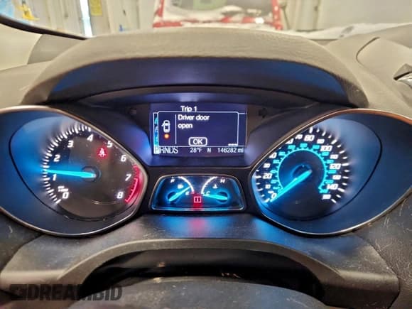 ✅ 2013 Ford Escape SEL • VIN: 1FMCU9H92DUA61238 • Lot: 95730675. Wystawiony na Copart z przebiegiem 146 282 mil. Bezpłatny archiwum sprzedaży aukcyjnych z USA i szczegółowy raport historii pojazdu na DreamBid. Zdjęcie 9.