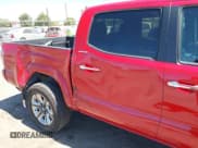 ✅ 2017 Toyota Tacoma Limited • VIN: 3TMGZ5AN7HM063939 • Lot: 42769466. Wystawiony na IAAI z przebiegiem 58 408 mil. Bezpłatny archiwum sprzedaży aukcyjnych z USA i szczegółowy raport historii pojazdu na DreamBid. Zdjęcie 17.