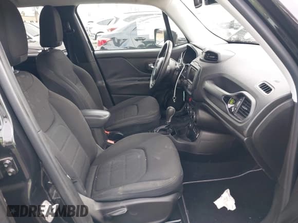 ✅ 2016 Jeep Renegade Latitude • VIN: ZACCJBBTXGPC88790 • Lot: 43686730. Listed on IAAI with 109,383 mi. Free auction sales archive from the USA and detailed vehicle history report at DreamBid. Image 5.