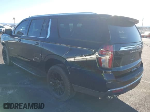 ✅ 2022 Chevrolet Suburban Premier • VIN: 1GNSKFKD1NR223325 • Lot: 40848831. Wystawiony na IAAI z przebiegiem 52 798 mil. Bezpłatny archiwum sprzedaży aukcyjnych z USA i szczegółowy raport historii pojazdu na DreamBid. Zdjęcie 3.