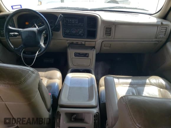 ✅ 2001 Chevrolet Silverado 2500HD LS • VIN: 1GCHK23U11F121495 • Лот: 44270243. Опубликован ранее на Copart с пробегом 218 961 миль. Бесплатный доступ к архиву аукционных продаж из США и подробный отчёт об истории автомобиля на DreamBid. Изображение 8.