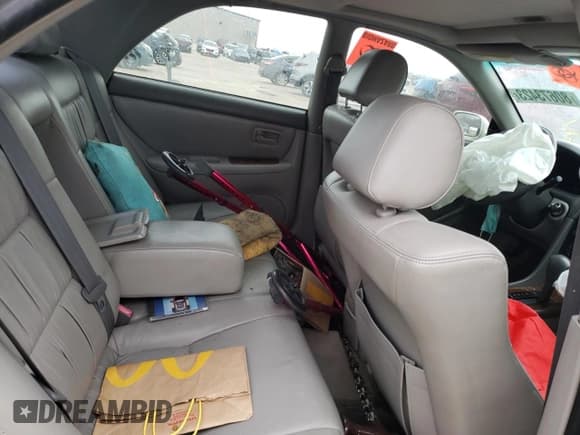 ✅ 1998 Lexus ES 300 • VIN: JT8BF28G4W5036515 • Лот: 80673423. Опубликован ранее на Copart с пробегом Не указан. Бесплатный доступ к архиву аукционных продаж из США и подробный отчёт об истории автомобиля на DreamBid. Изображение 11.