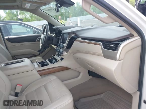 ✅ 2020 GMC Yukon XL Denali • VIN: 1GKS2HKJ8LR156914 • Lot: 42042849. Wystawiony na IAAI z przebiegiem 72 257 mil. Bezpłatny archiwum sprzedaży aukcyjnych z USA i szczegółowy raport historii pojazdu na DreamBid. Zdjęcie 5.