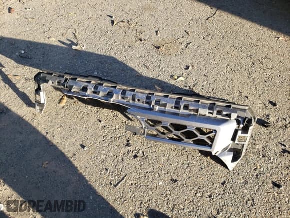 ✅ 2022 Nissan Frontier SV • VIN: 1N6ED1FJXNN637453 • Lot: 42048305. Listed on Copart with 23,662 mi. Free auction sales archive from the USA and detailed vehicle history report at DreamBid. Image 12.