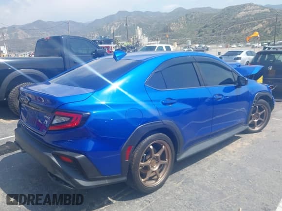 ✅ 2022 Subaru WRX • VIN: JF1VBAA64N9002223 • Lot: 42159263. Listed on IAAI with 29,730 mi. Free auction sales archive from the USA and detailed vehicle history report at DreamBid. Image 4.