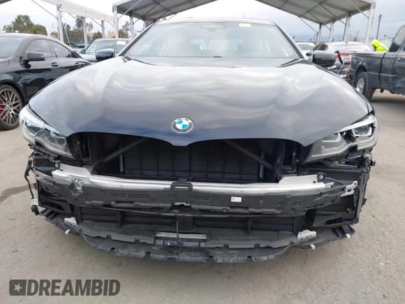 ✅ 2024 BMW 8 Series M850i • VIN: WBAGV8C02RCR25432 • Lot: 42068364. Listed on IAAI with 13,765 mi. Free auction sales archive from the USA and detailed vehicle history report at DreamBid. Image 6.