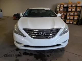 ✅ 2011 Hyundai Sonata SE • VIN: 5NPEC4AC9BH298387 • Lot: 76975254. Listed on Copart with 144,441 mi. Free auction sales archive from the USA and detailed vehicle history report at DreamBid. Image 5.