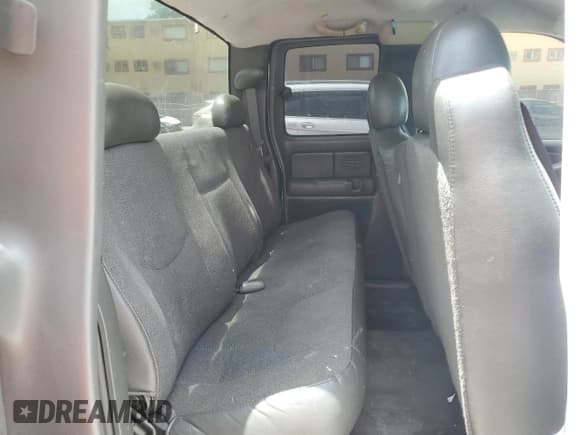 ✅ 2003 Chevrolet Silverado 2500HD LS • VIN: 1GCHC29U43Z174231 • Лот: 61579445. Опубликован ранее на Copart с пробегом Не указан. Бесплатный доступ к архиву аукционных продаж из США и подробный отчёт об истории автомобиля на DreamBid. Изображение 10.