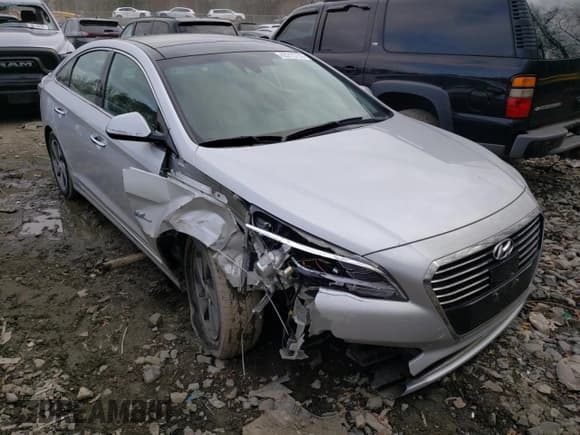 ✅ 2016 Hyundai Sonata Limited • VIN: KMHE34L12GA018248 • Lot: 43215733. Listed on Copart with 71,345 mi. Free auction sales archive from the USA and detailed vehicle history report at DreamBid. Image 4.