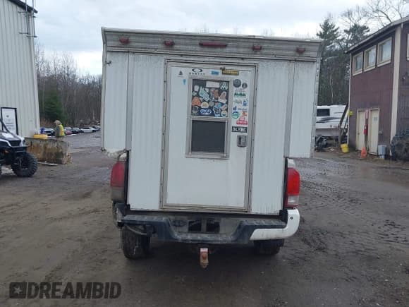 ✅ 2017 Toyota Tacoma SR5 • VIN: 5TFSZ5AN9HX054664 • Lot: 41925825. Listed on IAAI with 104,725 mi. Free auction sales archive from the USA and detailed vehicle history report at DreamBid. Image 16.