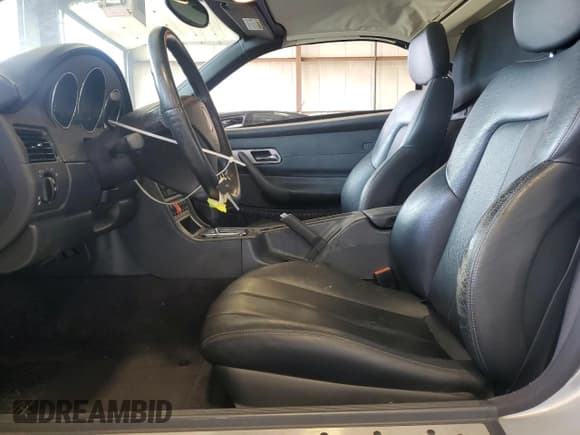 ✅ 2001 Mercedes-Benz SLK 230 Kompressor • VIN: WDBKK49F31F234132 • Lot: 69371255. Listed on Copart with 153,880 mi. Free auction sales archive from the USA and detailed vehicle history report at DreamBid. Image 7.