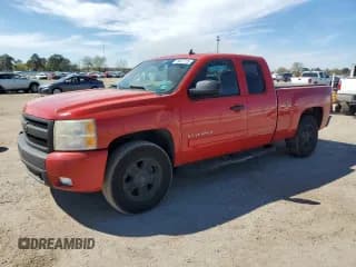 ✅ 2007 Chevrolet Silverado 1500 2LT • VIN: 2GCEK19J371716228 • Lot: 49487725. Listed on Copart with 199,595 mi. Free auction sales archive from the USA and detailed vehicle history report at DreamBid. Image 1.