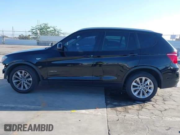 ✅ 2016 BMW X3 xDrive28i • VIN: 5UXWX9C58G0D82341 • Lot: 43392139. Listed on IAAI with 235,220 mi. Free auction sales archive from the USA and detailed vehicle history report at DreamBid. Image 15.