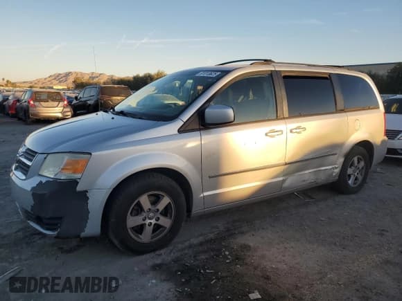 ✅ 2010 Dodge Grand Caravan SXT • VIN: 2D4RN5D19AR229733 • Лот: 91013625. Опубликован ранее на Copart с пробегом 197 139 миль. Бесплатный доступ к архиву аукционных продаж из США и подробный отчёт об истории автомобиля на DreamBid. Изображение 1.