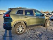 ✅ 2018 Jeep Cherokee Limited • VIN: 1C4PJMDB4JD608905 • Лот: 93103425. Опубликован ранее на Copart с пробегом 106 645 миль. Бесплатный доступ к архиву аукционных продаж из США и подробный отчёт об истории автомобиля на DreamBid. Изображение 3.