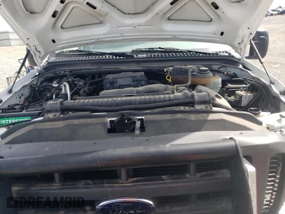 ✅ 2005 Ford F-250 XL • VIN: 1FTSW21535EC49075 • Лот: 49804265. Опубликован ранее на Copart с пробегом 31 506 миль. Бесплатный доступ к архиву аукционных продаж из США и подробный отчёт об истории автомобиля на DreamBid. Изображение 11.