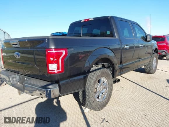 ✅ 2015 Ford F-150 Lariat • VIN: 1FTEW1EG4FKD24078 • Lot: 43570414. Wystawiony na IAAI z przebiegiem 187 144 mil. Bezpłatny archiwum sprzedaży aukcyjnych z USA i szczegółowy raport historii pojazdu na DreamBid. Zdjęcie 4.