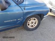 ✅ 2001 Dodge Dakota • VIN: 1B7GL22X11S337066 • Lot: 41008648. Wystawiony na IAAI z przebiegiem 270 749 mil. Bezpłatny archiwum sprzedaży aukcyjnych z USA i szczegółowy raport historii pojazdu na DreamBid. Zdjęcie 6.