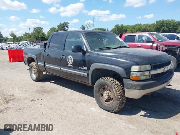✅ 2002 Chevrolet Silverado 2500HD LS • VIN: 1GCHK23162F217596 • Lot: 40356575. Listed on IAAI with 205,602 mi. Free auction sales archive from the USA and detailed vehicle history report at DreamBid. Image 1.