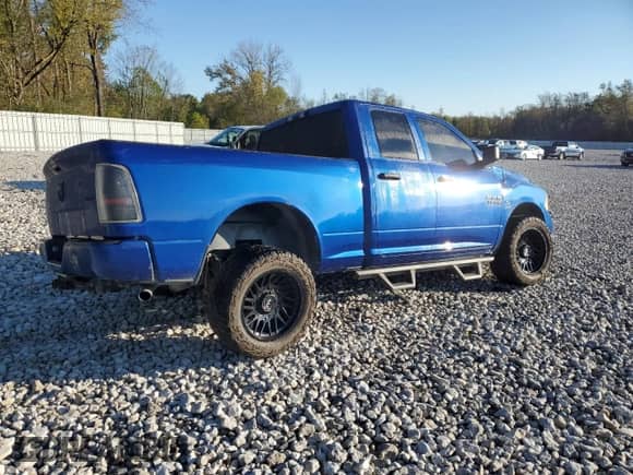 2019 Ram 1500 Express with VIN 1C6RR7FG5KS578684, listed as a Copart auction lot 85645335 with 127,897 mi miles and Salvage title. Bid and sale history available at DreamBid. Image 3.